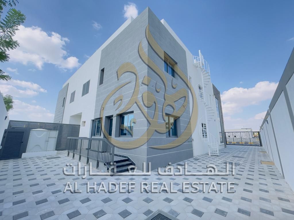 Modern Villa for Rent in Al Hoshi | 5 Master Bedrooms | 5,500 Sqft | Private Garden & Waterfall