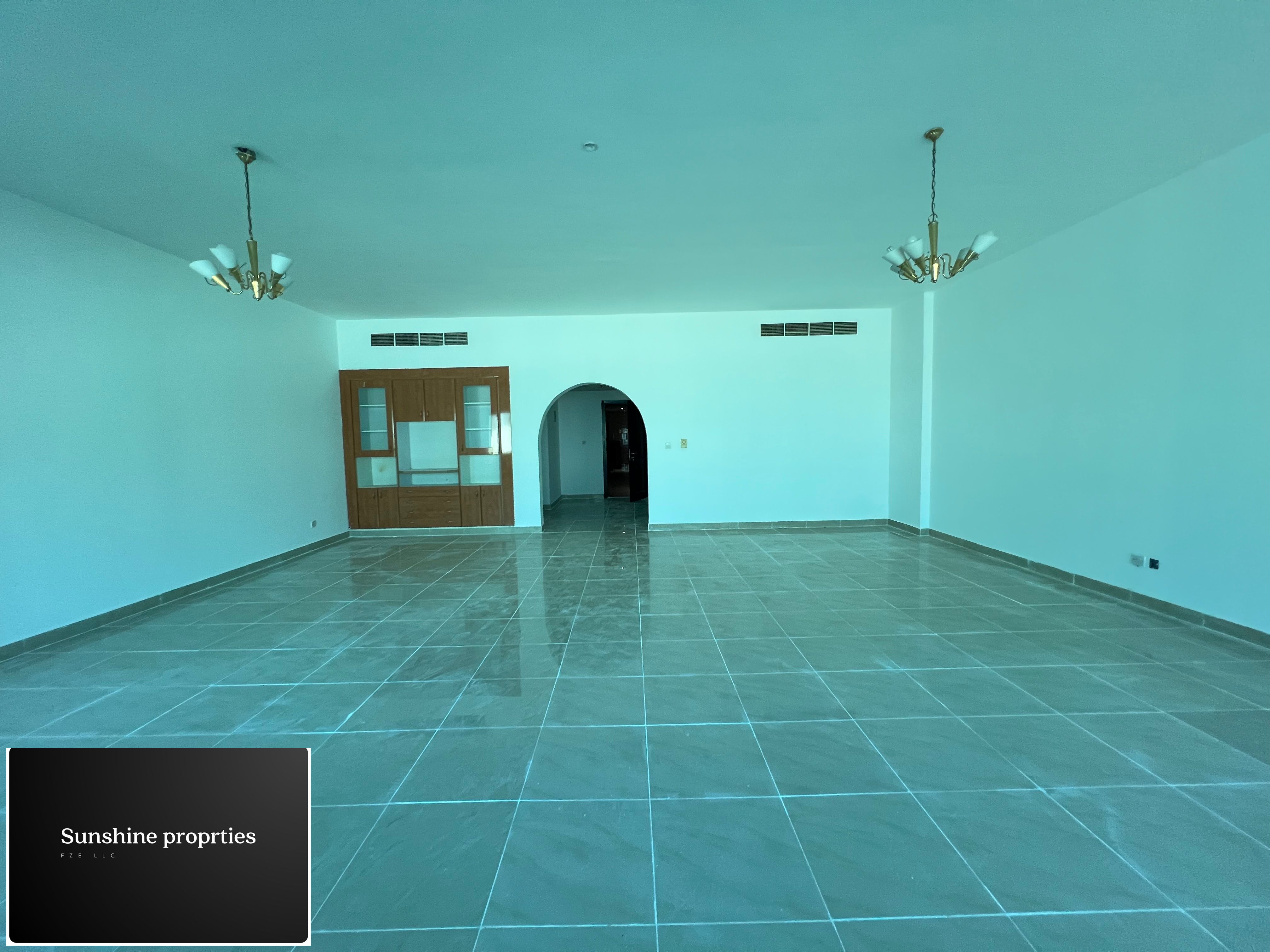 VERY HUGE 3BEDROOM WITH MAID PARKING FREE GYM POOL