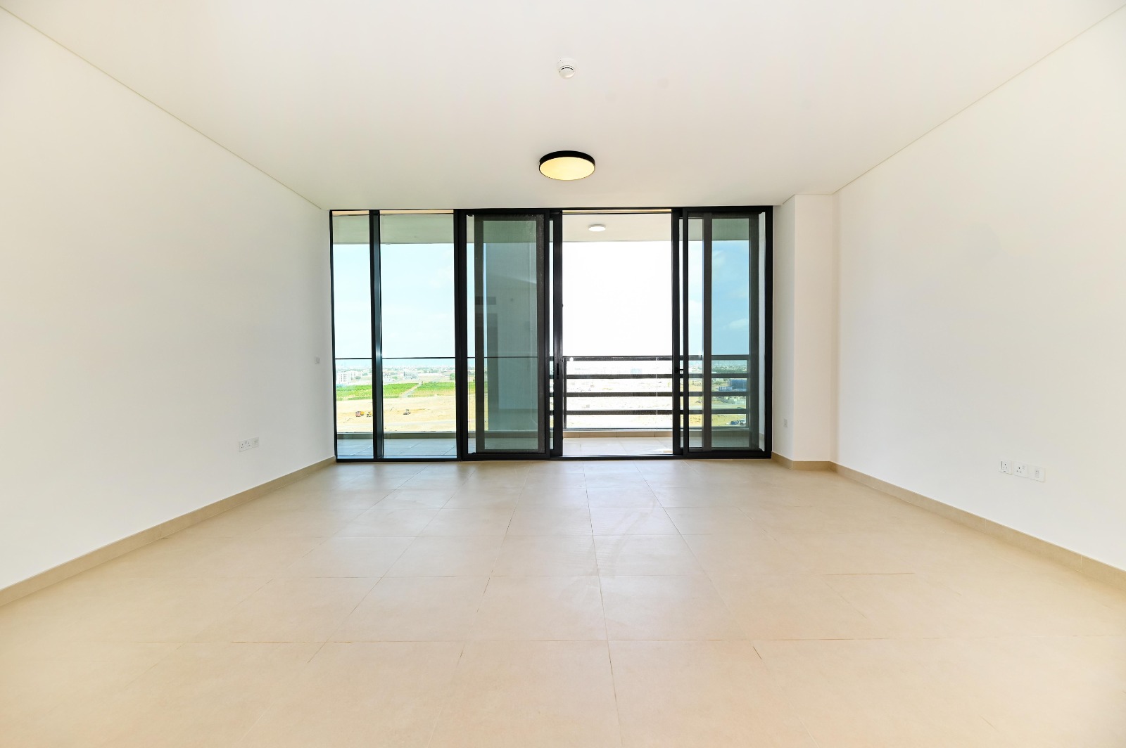 3BHK Apartment in Aljada Sharjah | 1973 Sqft | 1 Month Free | Free Parking | 4 Payments | Premium Community