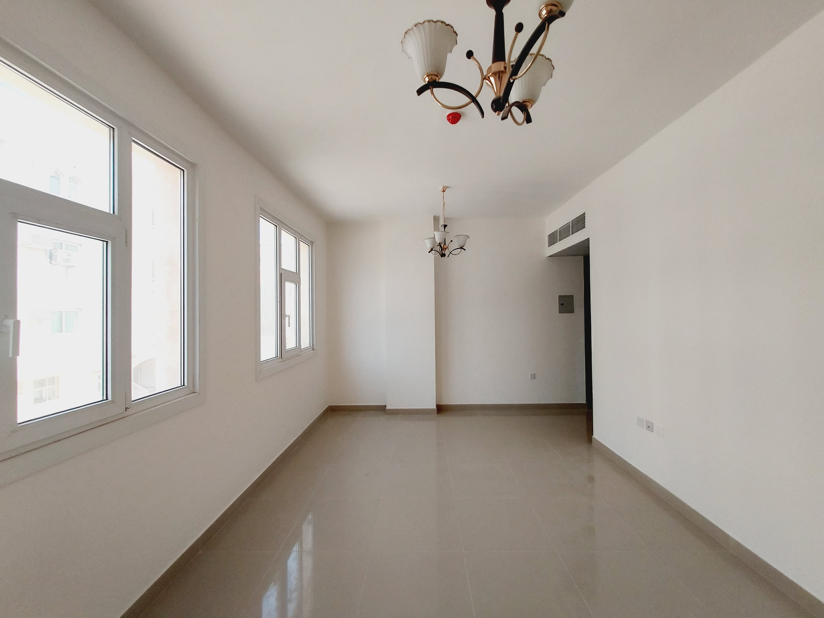 Luxury 1BHK apartment seprat kitchen close to safari mall muwaileh sharjah