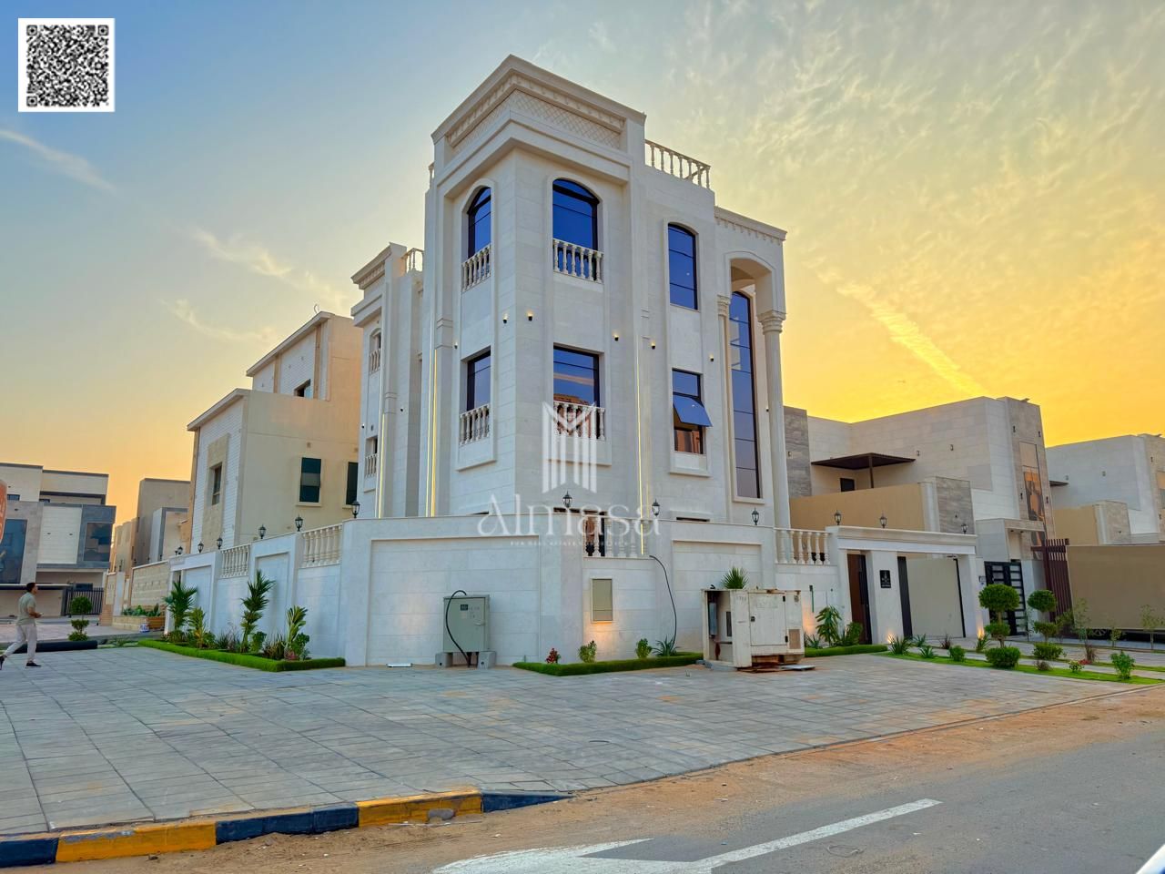 A classic villa combining luxury and comfort, including registration fees, electricity, water, and air conditioning.