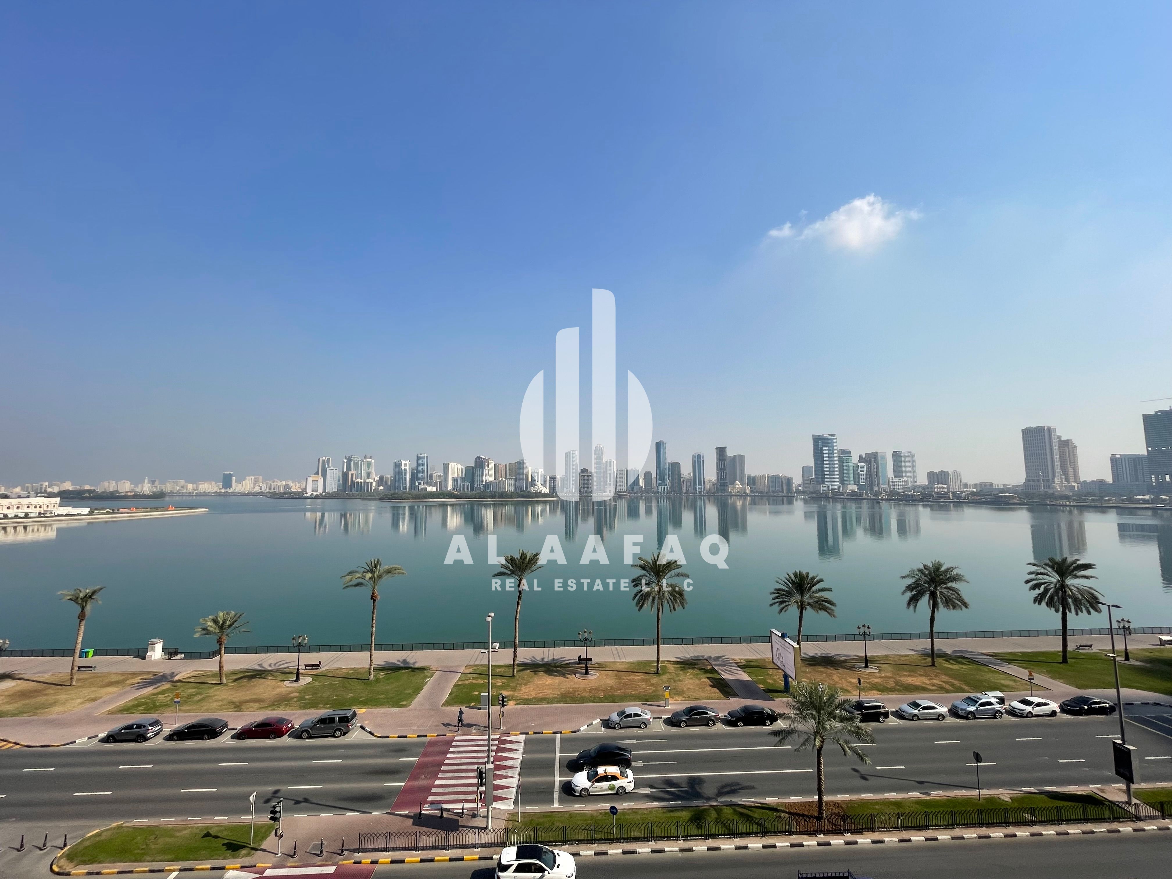Luxurious 3 BHK with sea view