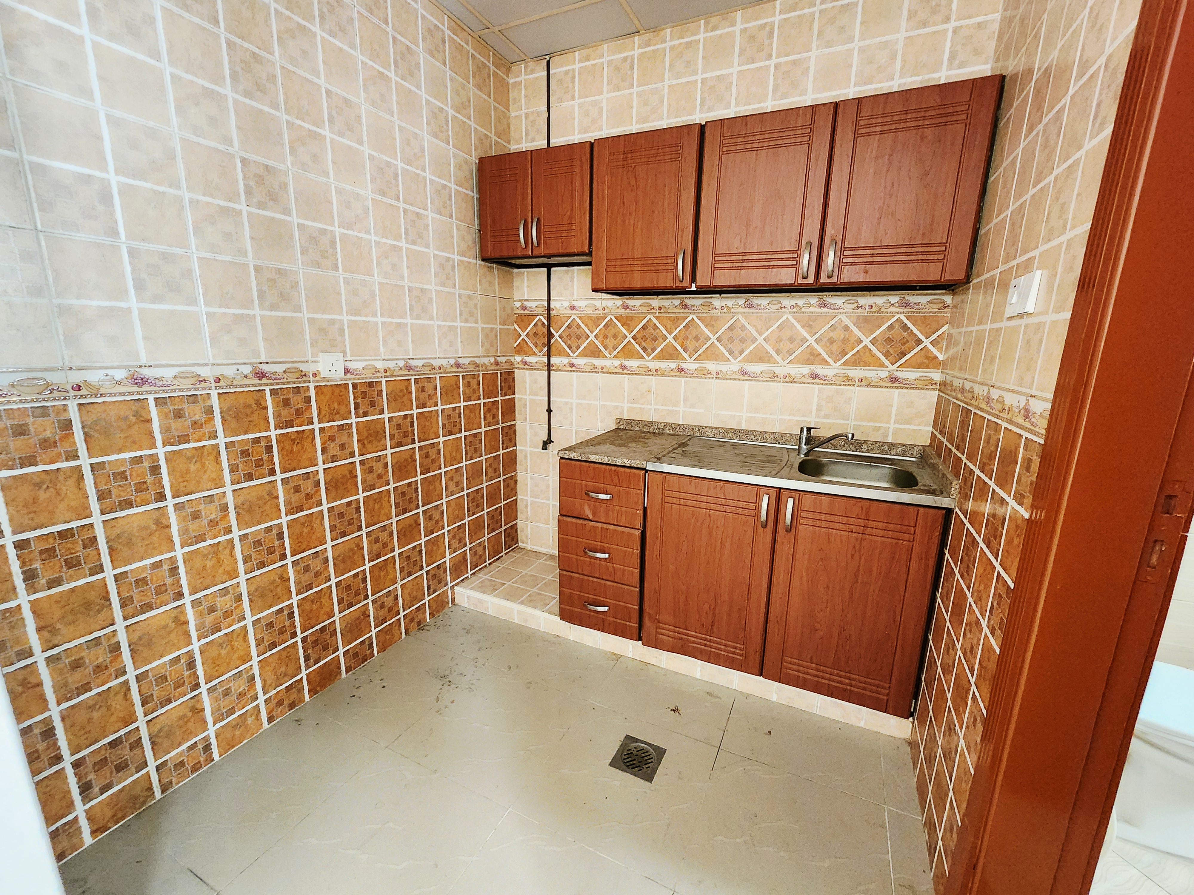 New renovation building spacious luxurious latest interior separate kitchen and hall fully family building primw located of muwaileh