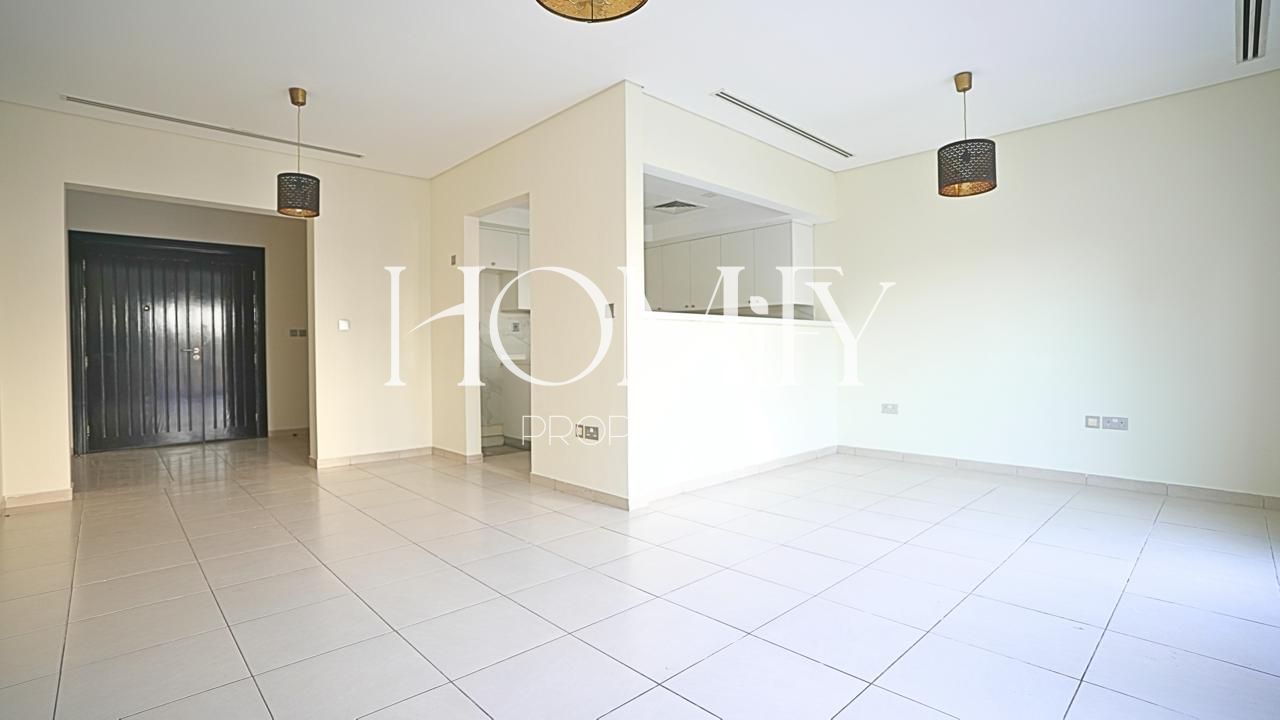 Exclusive | 1 Bed Townhouse | Vacant Sooner