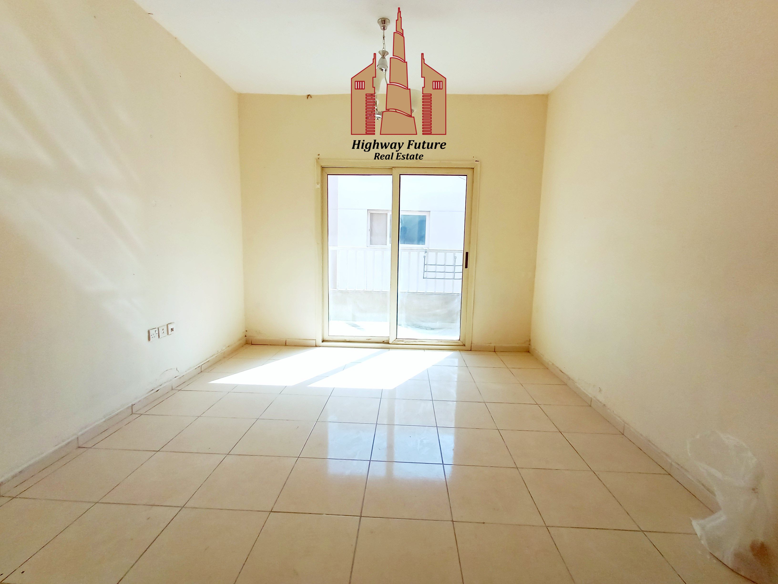 Staff Accommodation Spacious 3Bhk Apartment With Balcony