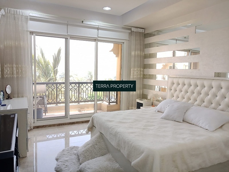 Upgraded and Furnished 1 BR ready for rent