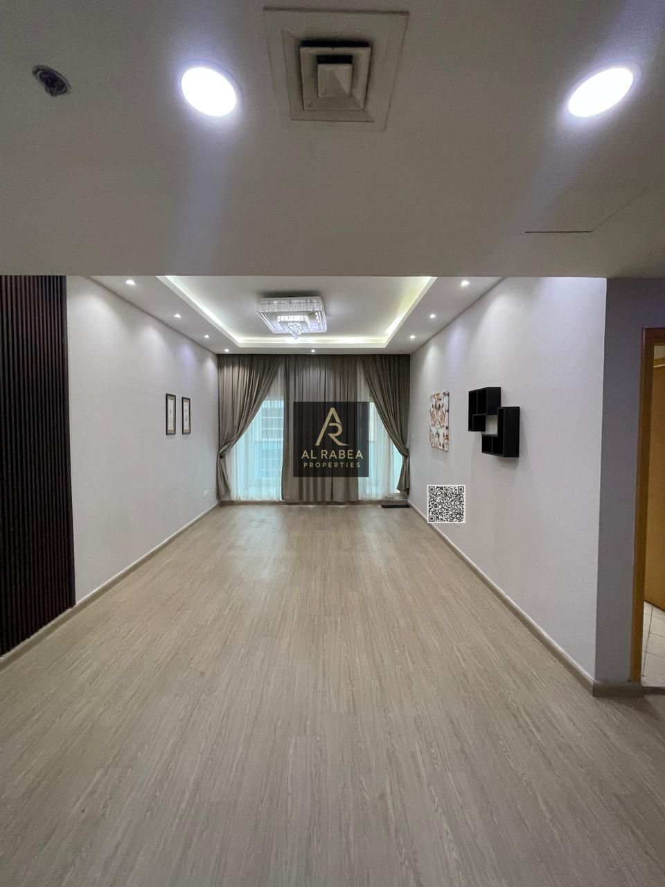 Maid's room - Laundry room - Strategic location close to all services - Excellent price