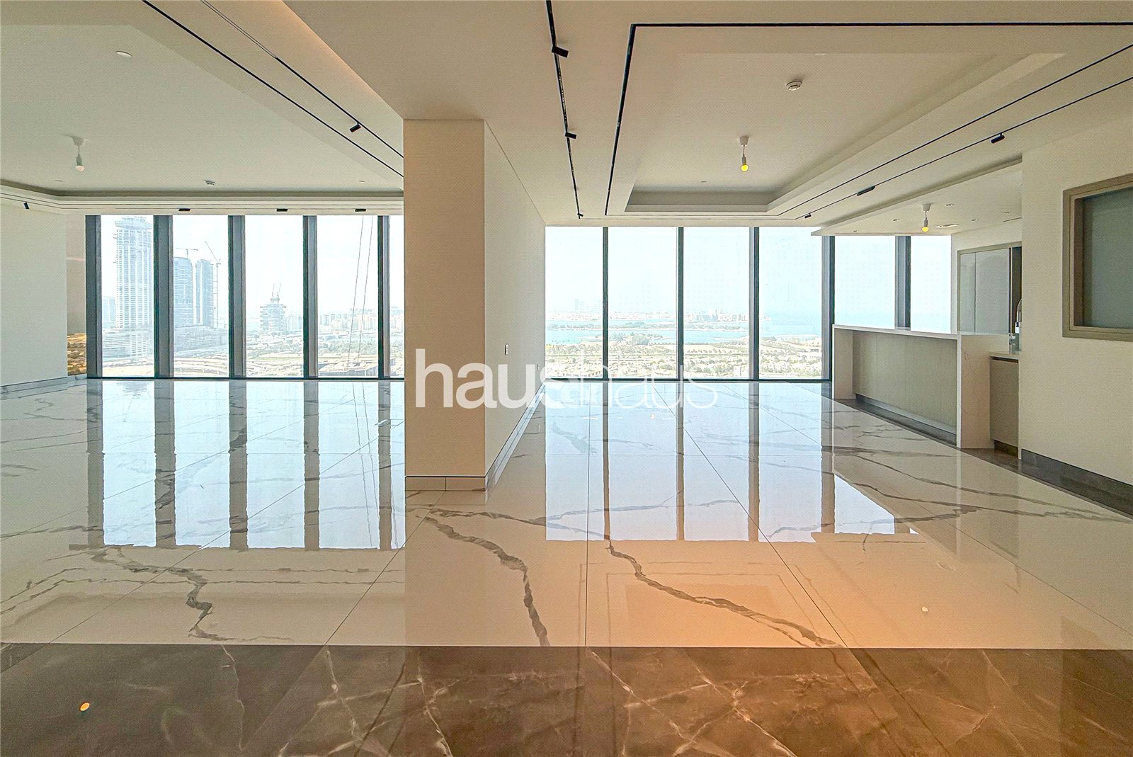 Luxury Penthouse | Incredible Views | Brande new