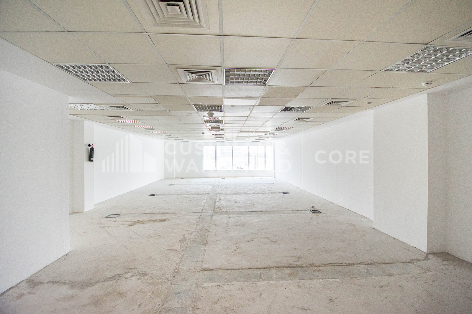 Fitted | 3 Parking Spaces | Accessible to Metro