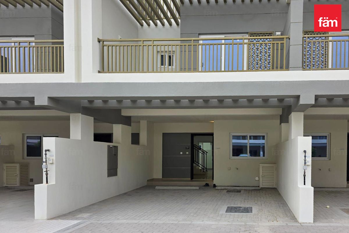Closed Kitchen | Community View | Private Garden