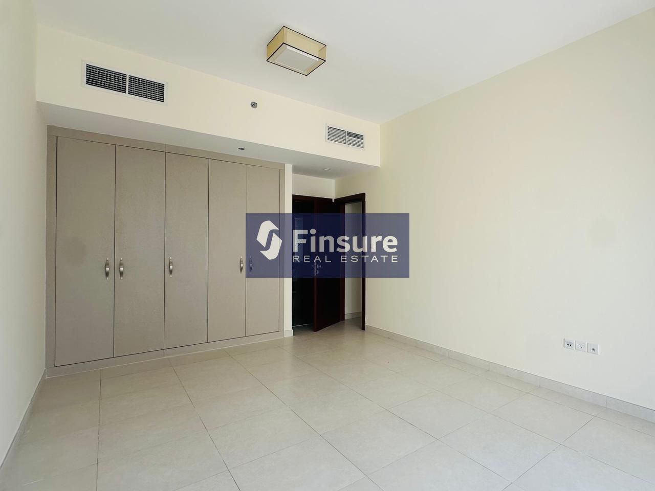 2BEDROOM WITH BALCONY FOR FAMILY | FREE CAR PARKING