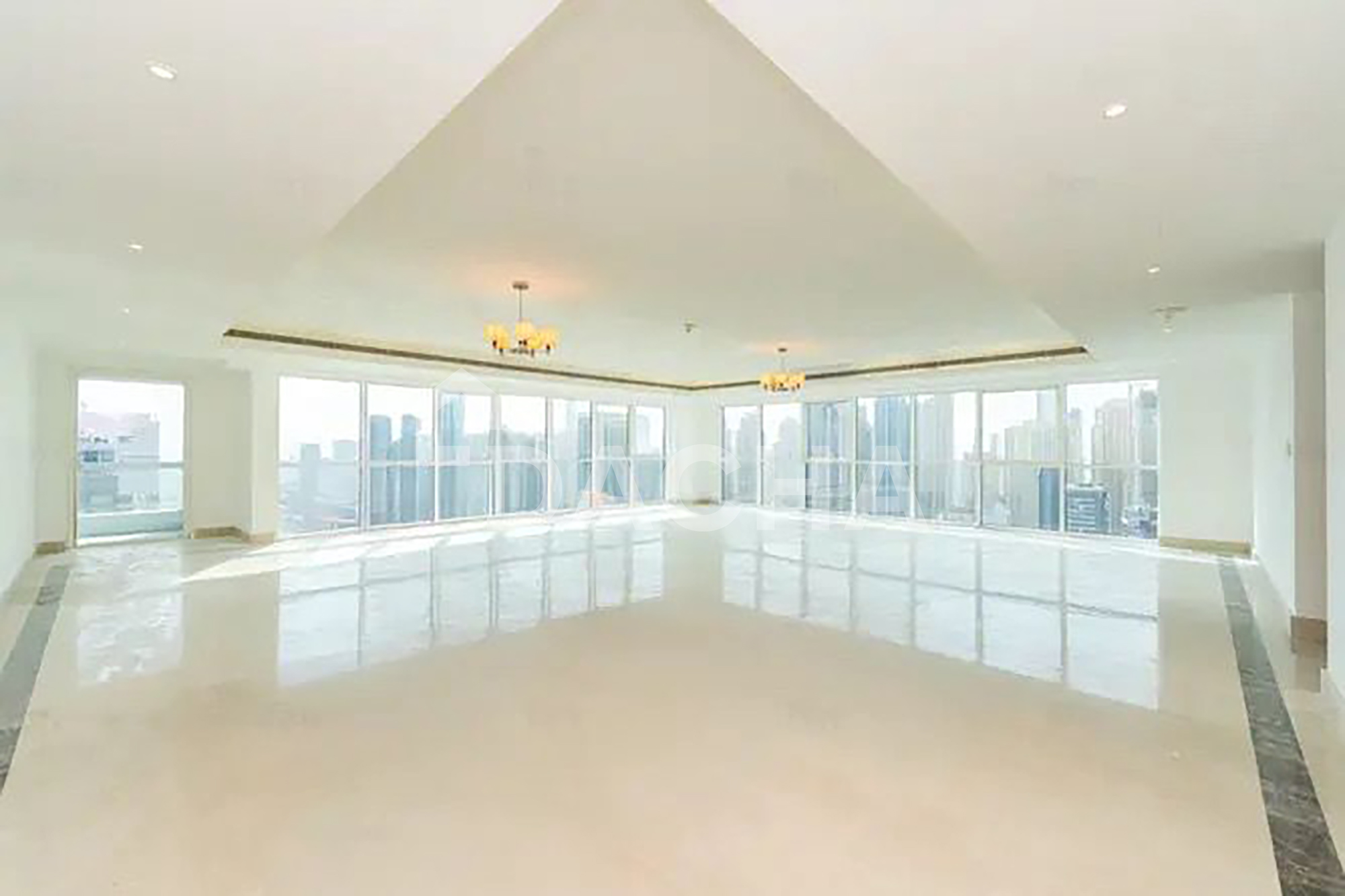 Penthouse | Upgraded | Flexible Cheques
