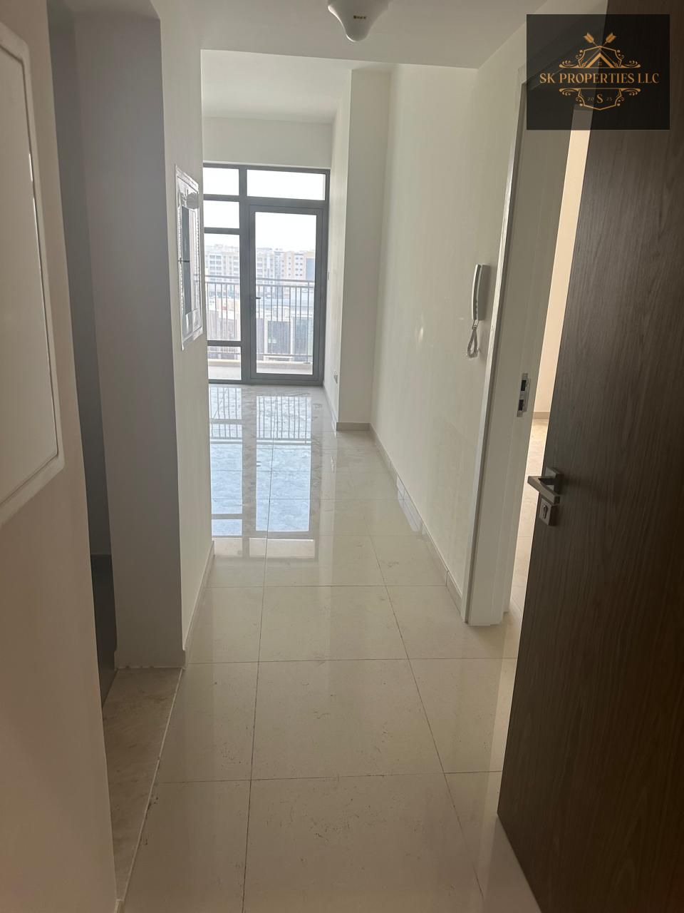 1 Bedroom Apartment for Sale | Closed Kitchen | Balcony | AED 860,000