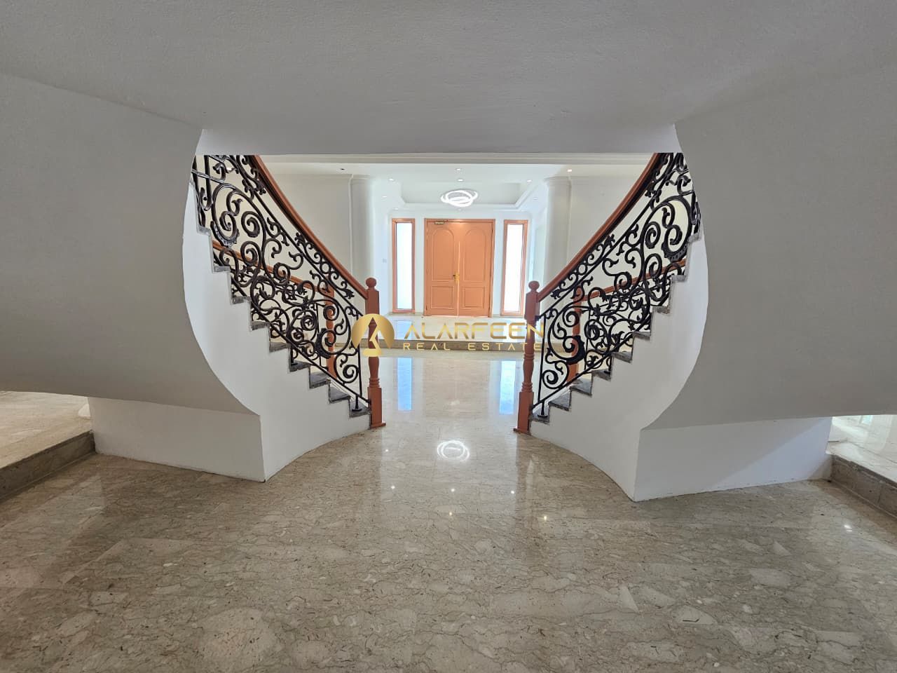 8BR luxury Villa | Private Pool and Garden | Call Now