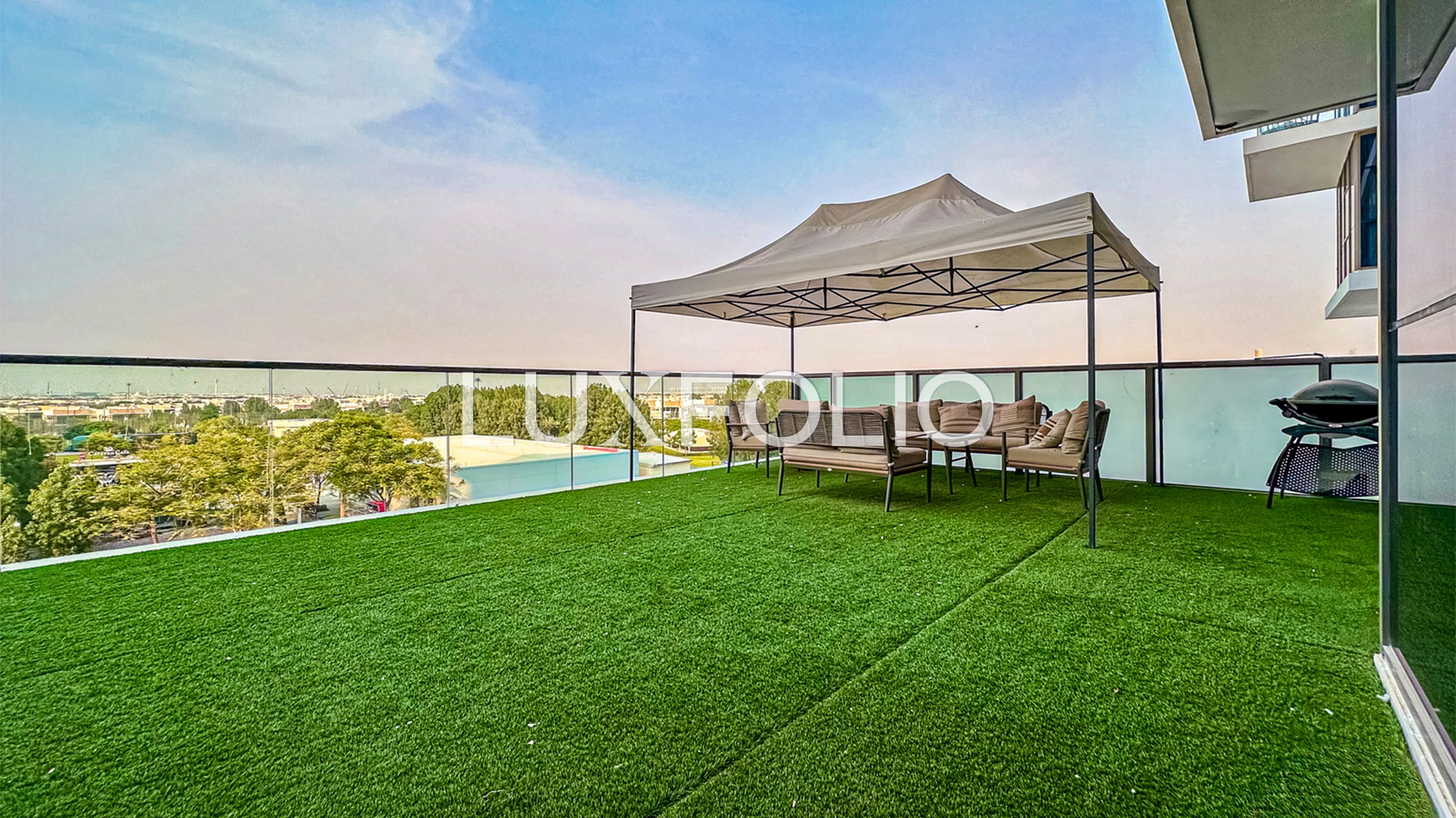 Community Facing | Fantastic Views | Huge Terrace