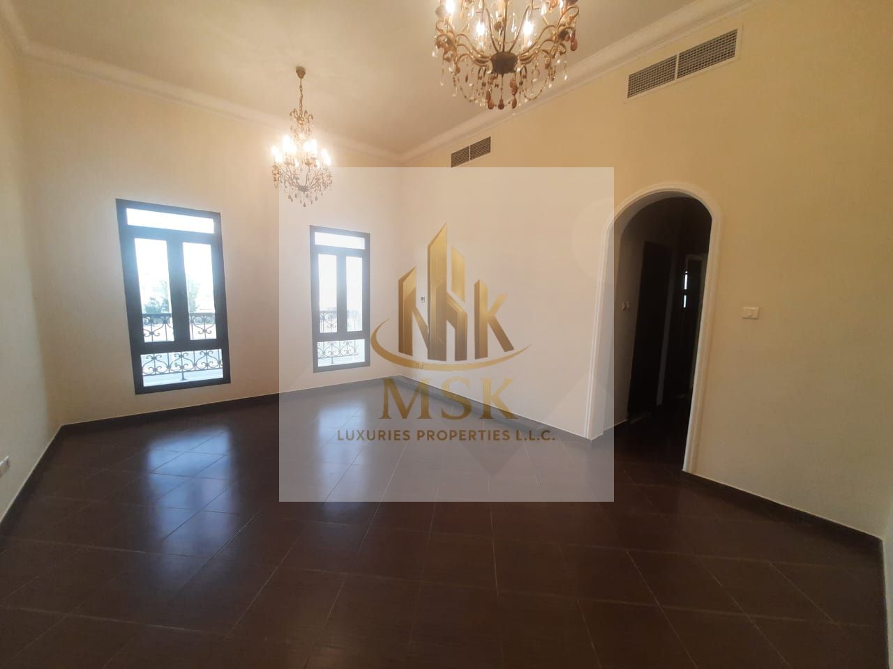 LUXURY | Huge independent Villa | AL QUOZ SECOND