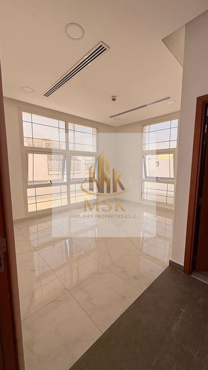 BRAND NEW FIVE-BEDROOM CUSTOM BUILT VILLA