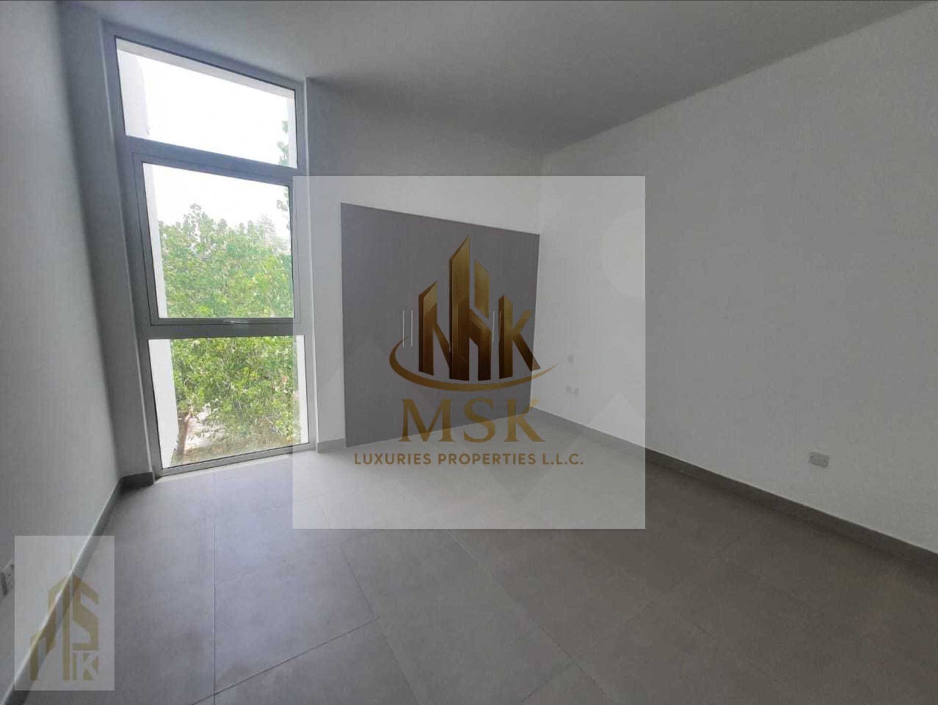 3bhk + Maids Room Ready to Move