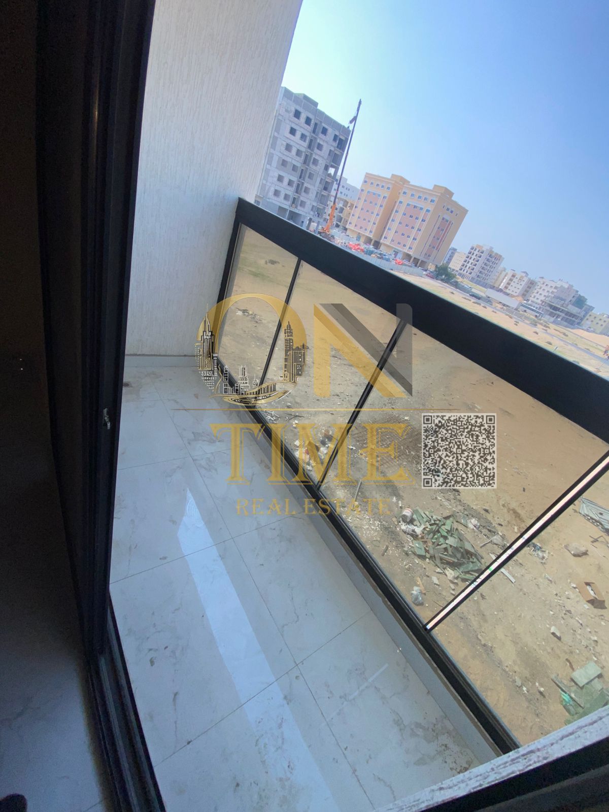 Spacious area | Prime location | Open view