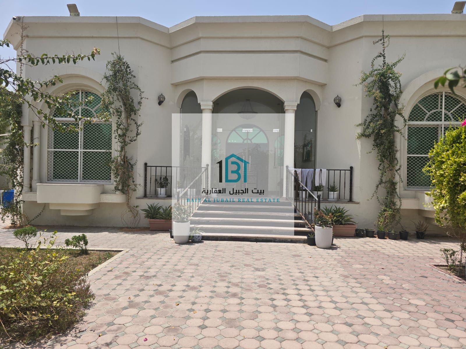 Premium Villa in Al Ghubaiba - Prime location in a quiet and well-established neighborhood