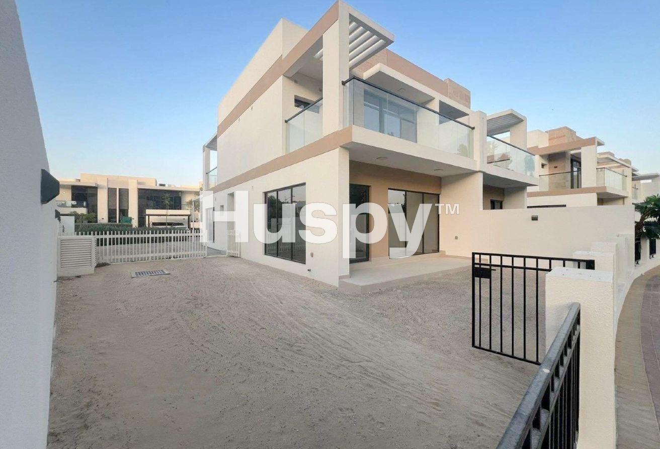 Near Park | Rooftop | Largest Corner Plot