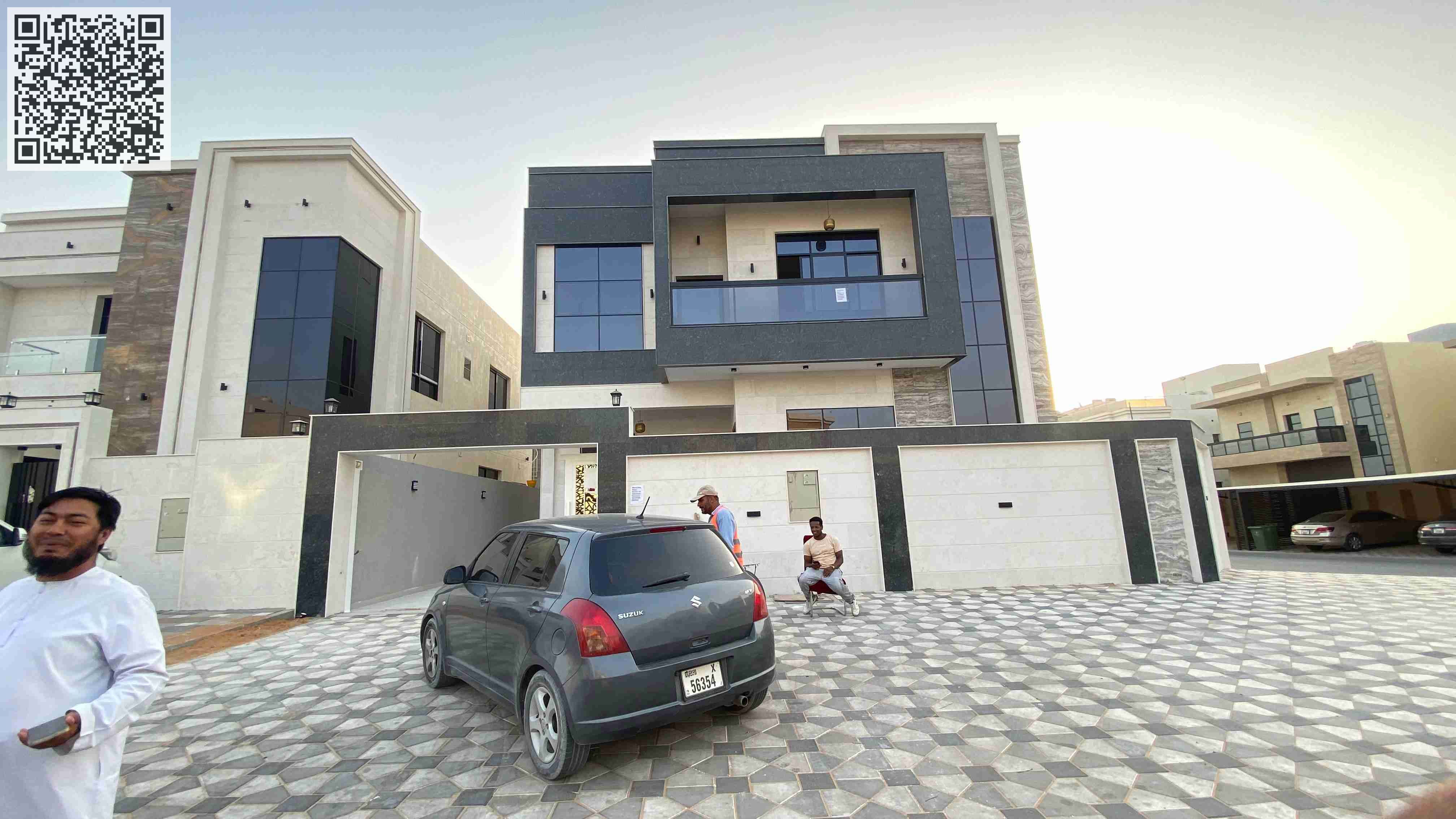 6Bathrooms majlis hall maid rooms kitchen parking area inside out side Central AC