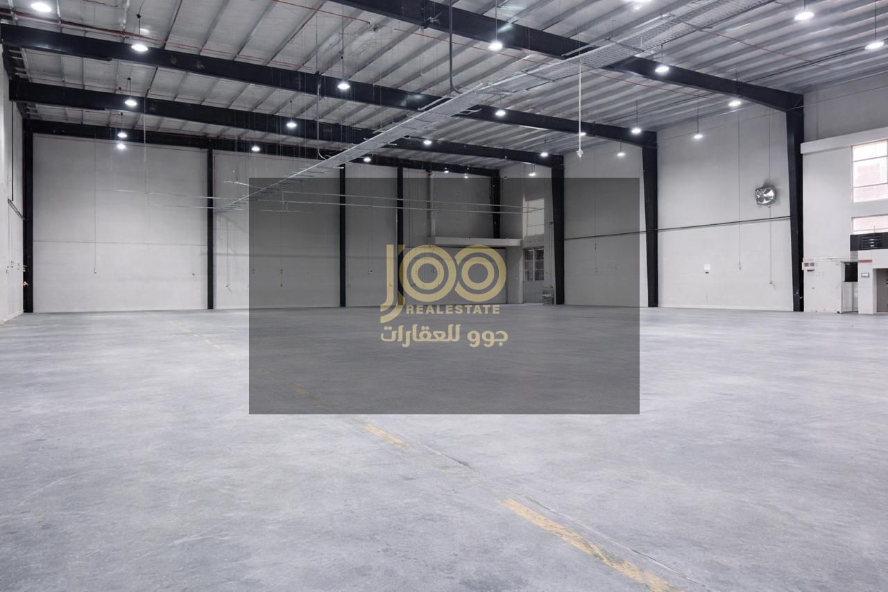 Spacious Industrial Warehouse for Annual Rent in Umm Al Quwain – High Power