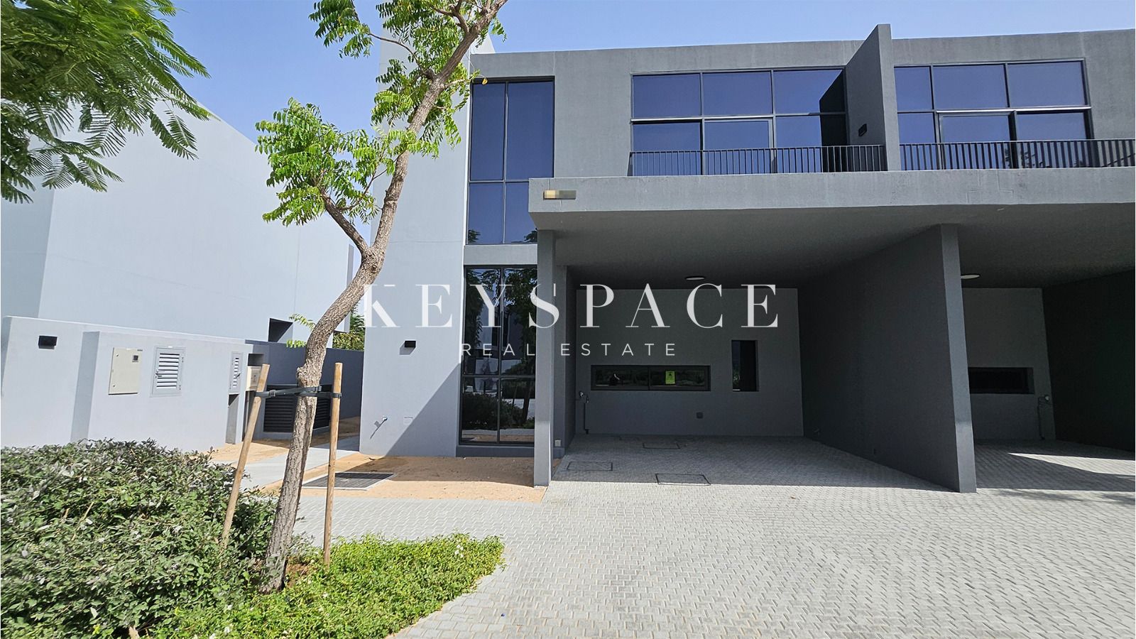 Eco-Chic Residence Designed for Modern, Sustainable Living