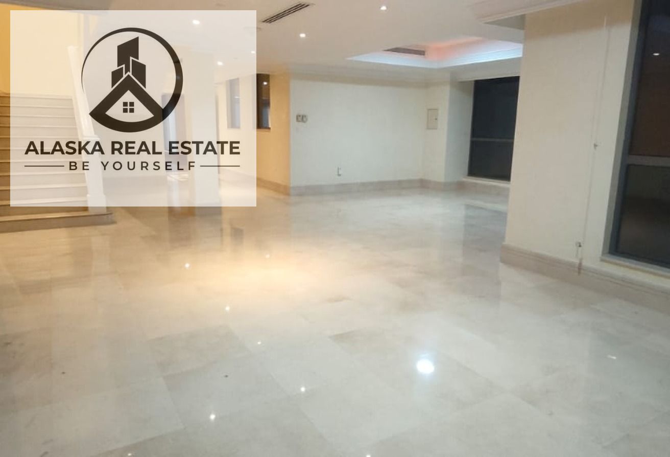 HOT deal | Penthouse | Vacant | 4 Bedrooms + Maids Room
