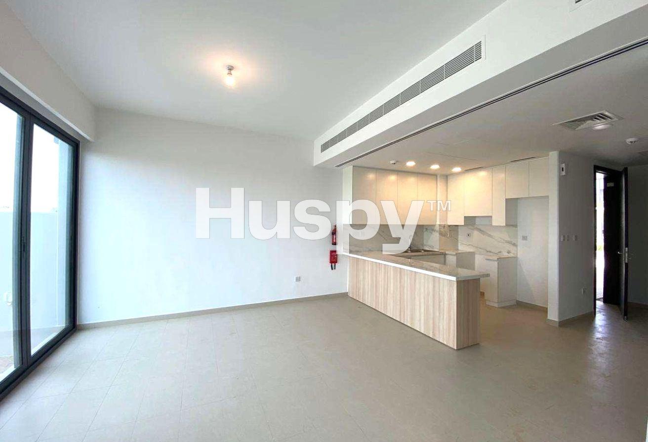 Vacant | Unfurnished | Single Row