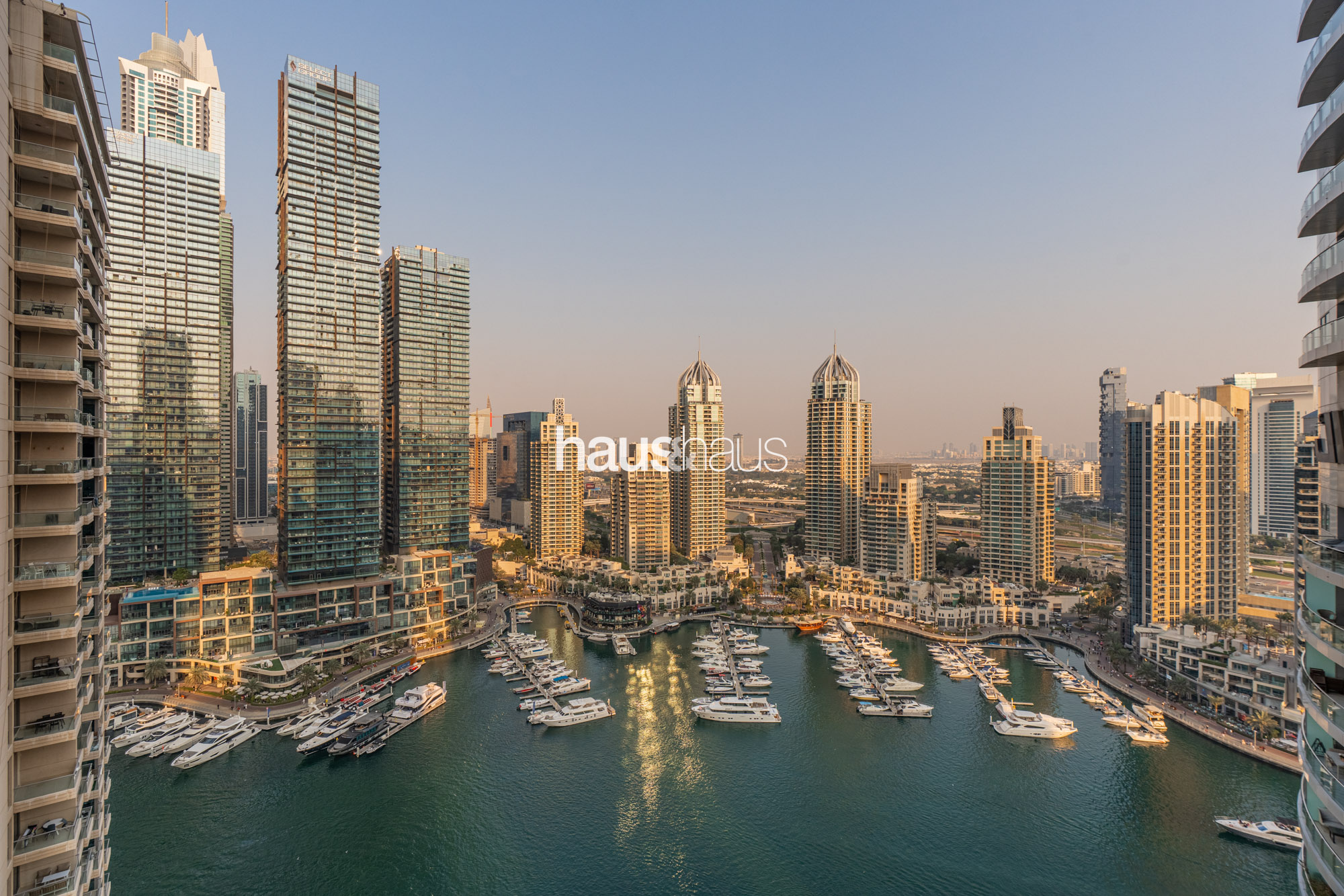 Panoramic Marina Views | Contemporary | High-floor