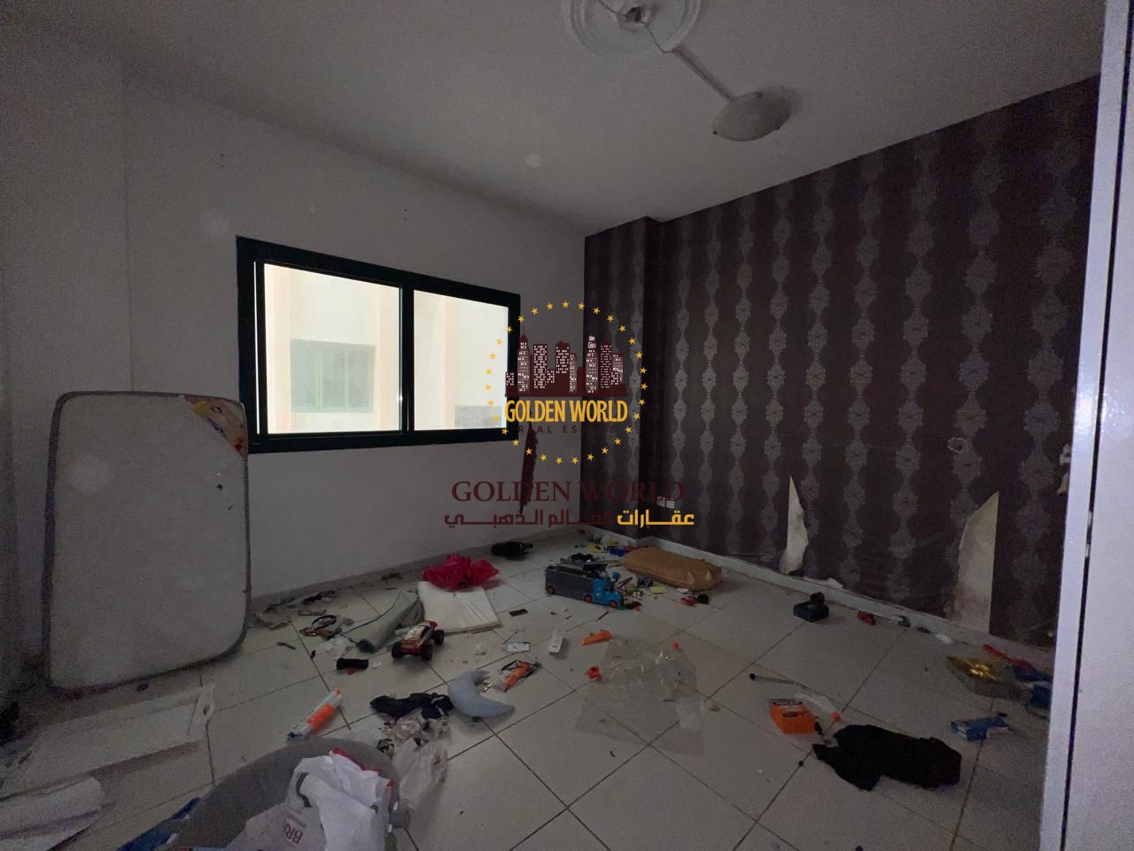 Bright and spacious 2-bedroom apartment with living room, built-in wardrobes, 2 bathrooms, practical layout, great location near all services.