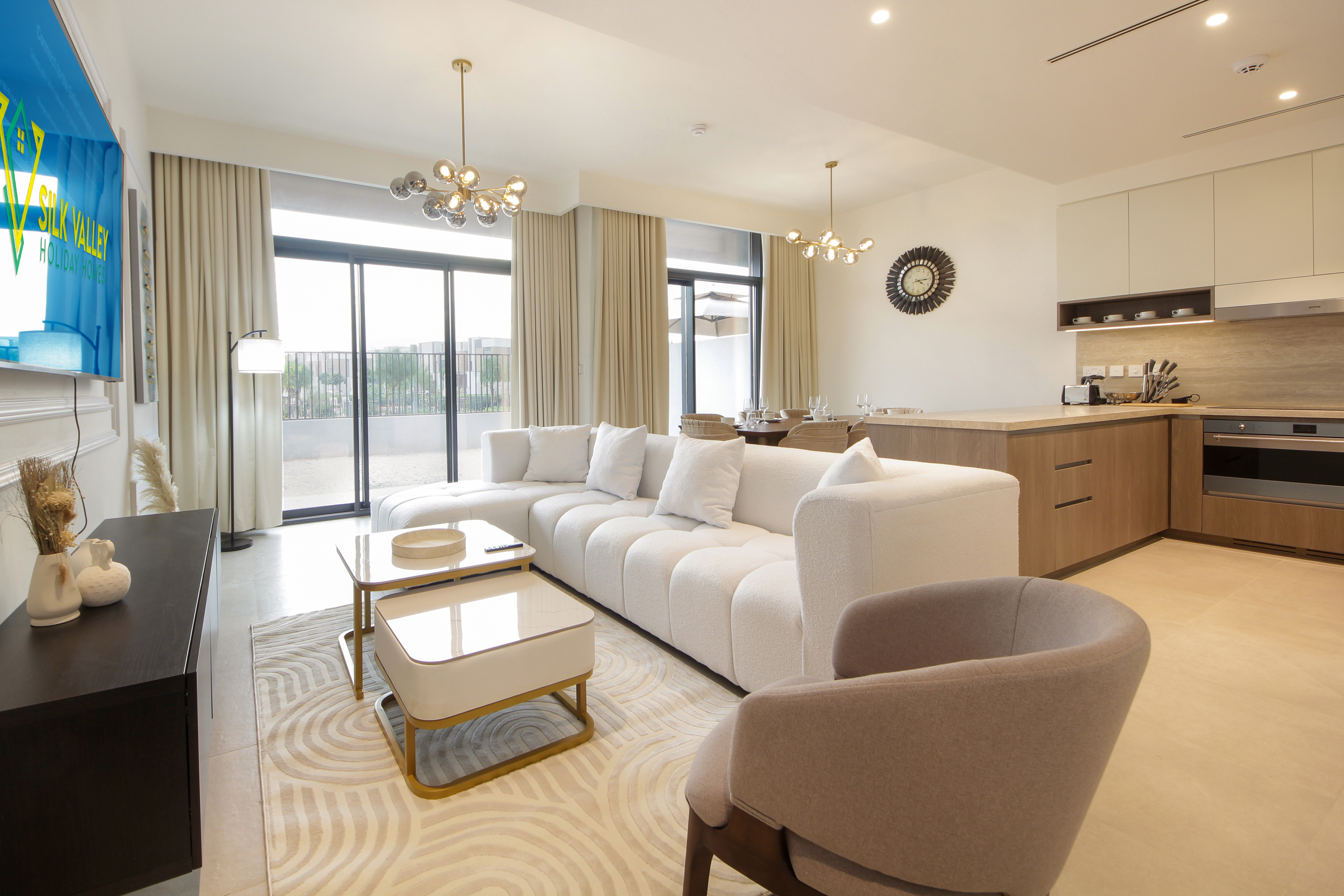 Luxury 3BR + maid's Villa with pool view & steps away from Park