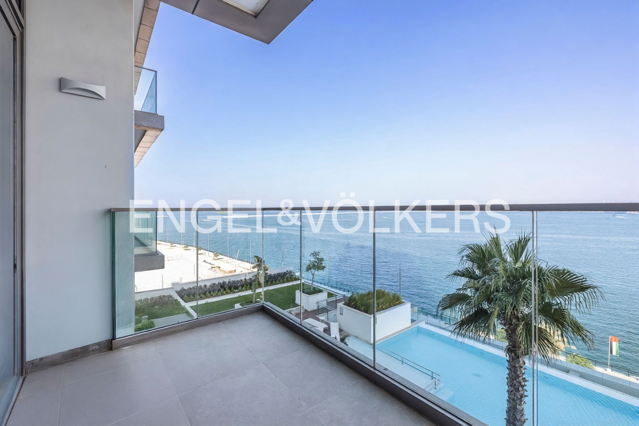 1st March | Sea View | Unfurnished | Top Quality