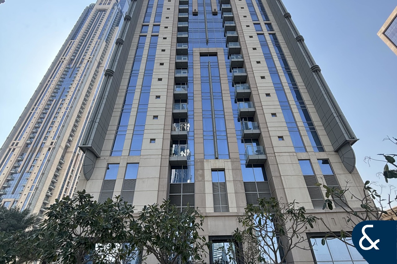 Vacant | High Floor | Canal Views |