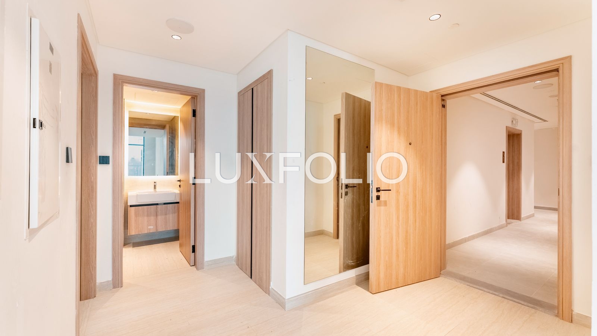 Brand New | Vacant | Handed over