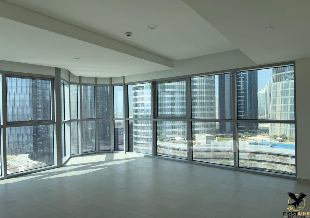Canal View | Balcony | Modern Lifestyle