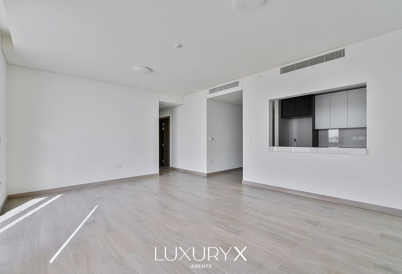 2 Bed | Golf and Common Area View | Available Now