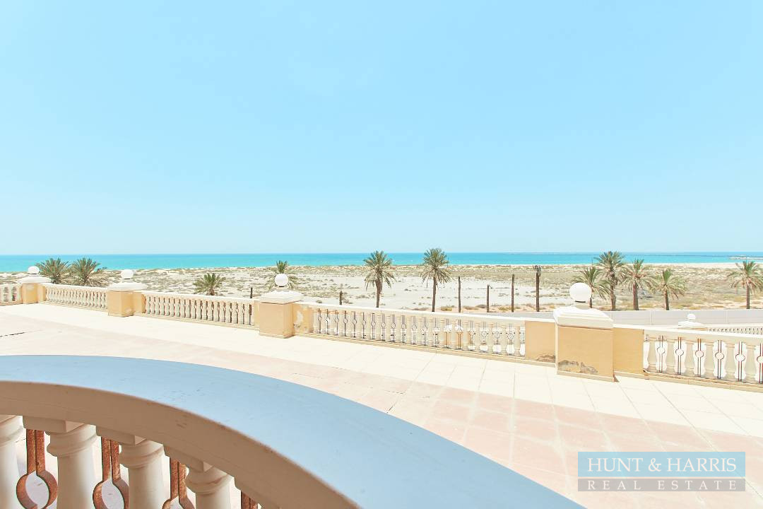 Studio for Rent in Al Hamra Village - Sea View - Low Floor