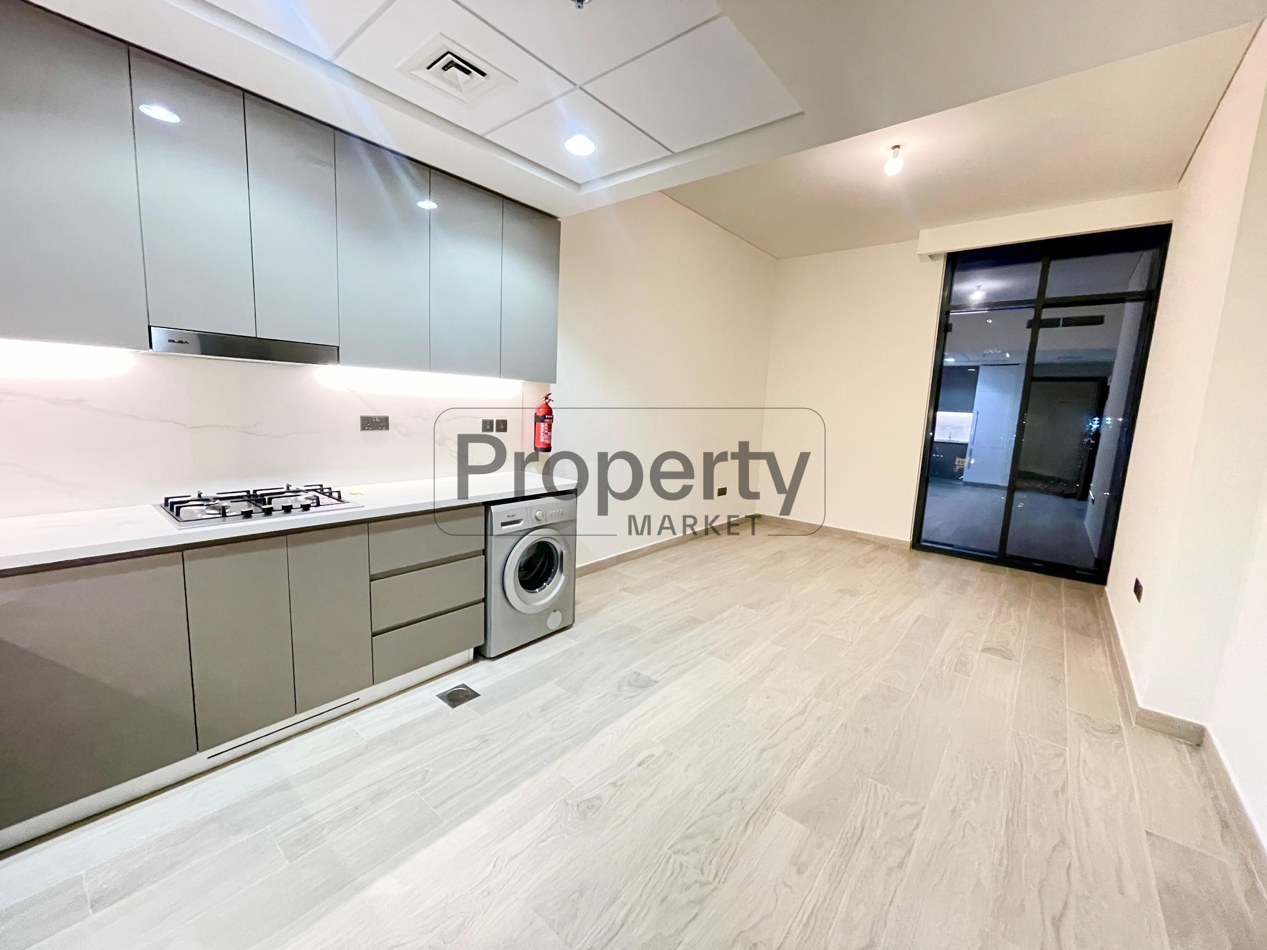 Lagoon and Burj Khalifa View | Ready to Move-in