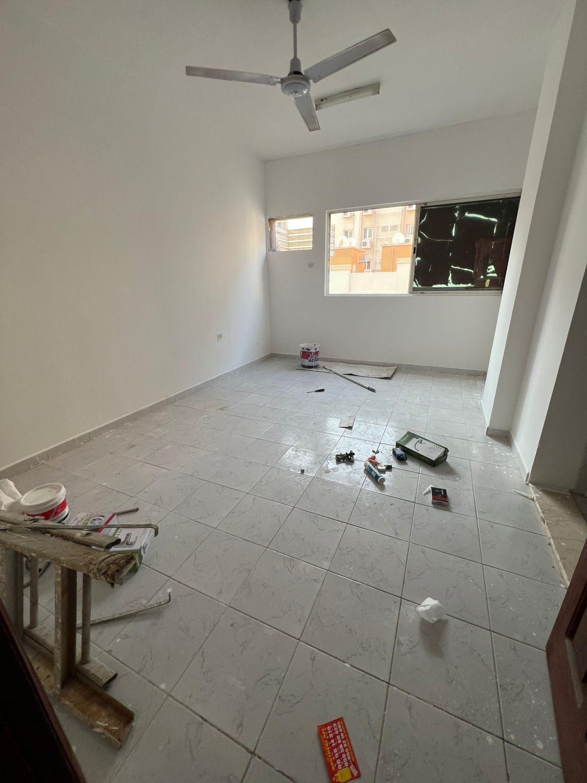 Lowest price: Studio at a special price of 15,000 - in a vibrant location close to all services