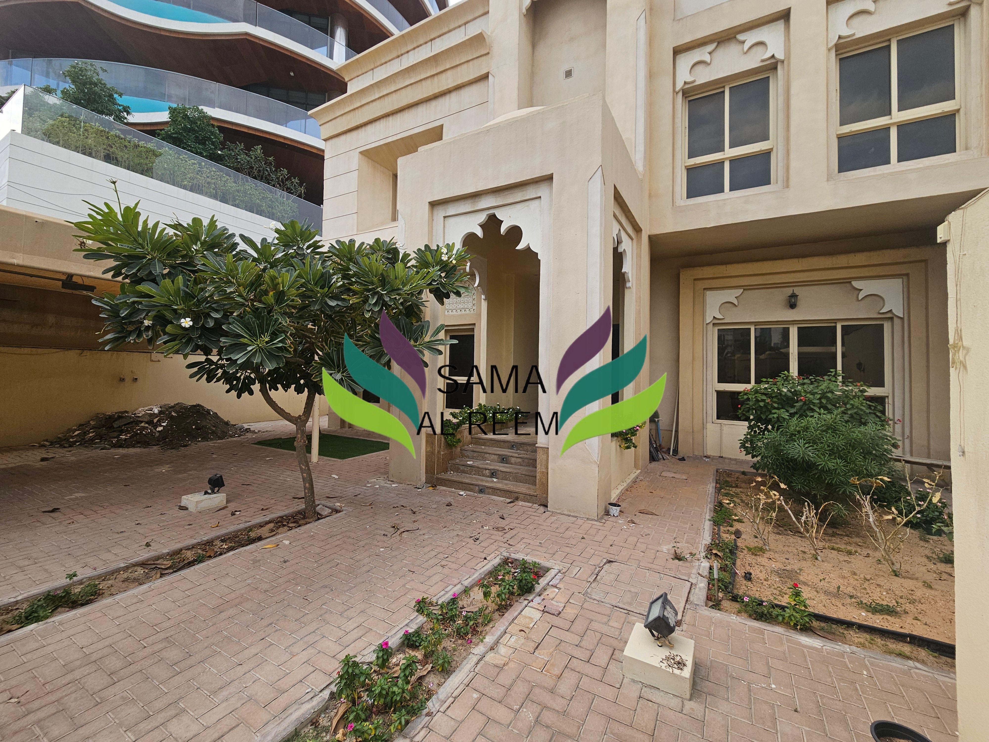 Private Pool | 5 Bed +Maid | Garden | Jumeirah 2
