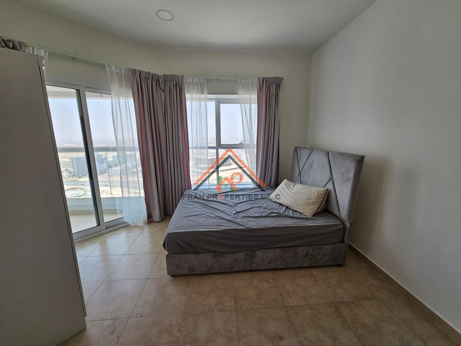 “Modern 3BR | Vacant | Family-Friendly Home in Prime Location”
