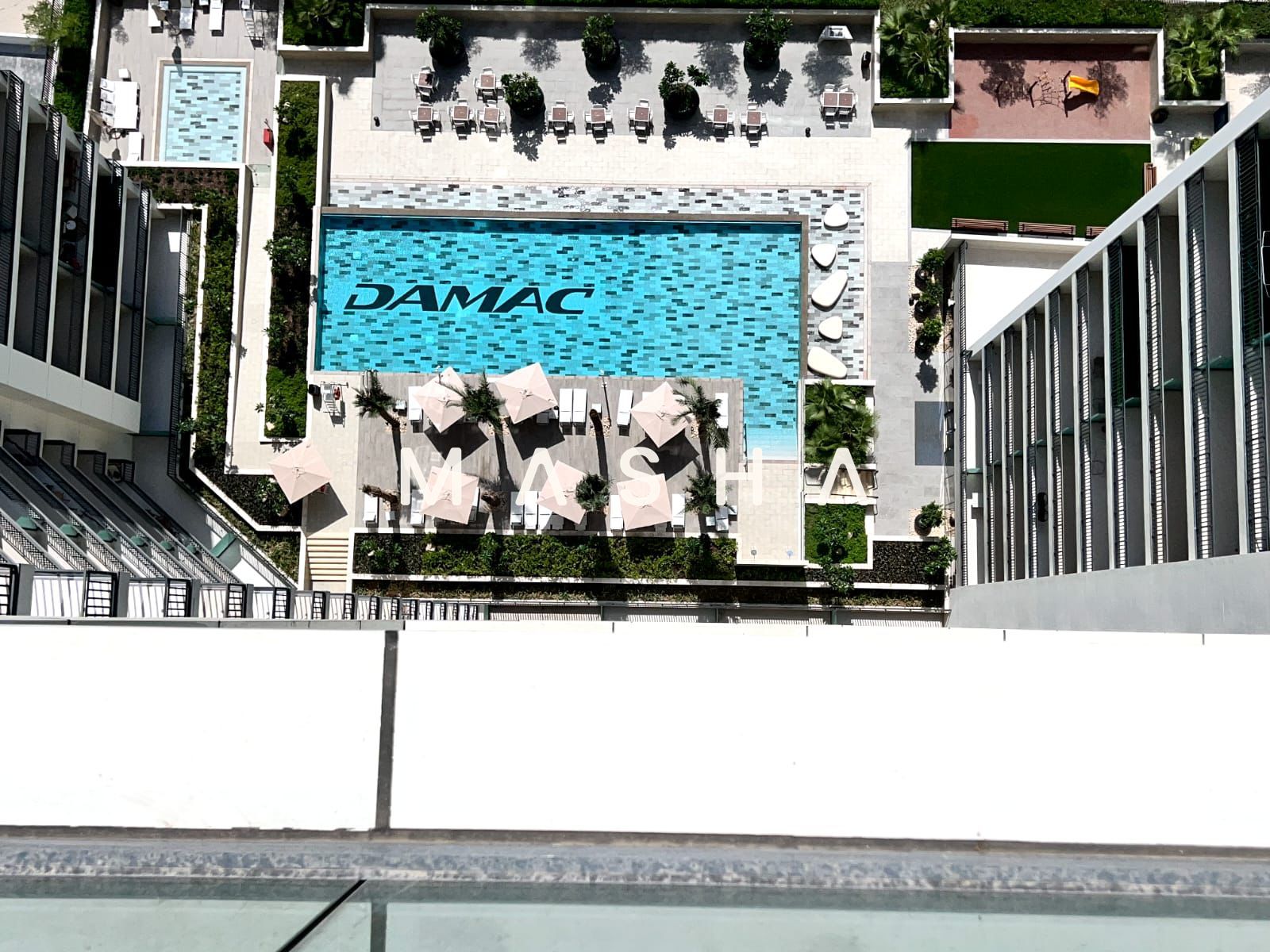 Vacant I Ready To Move I Stunning Pool View