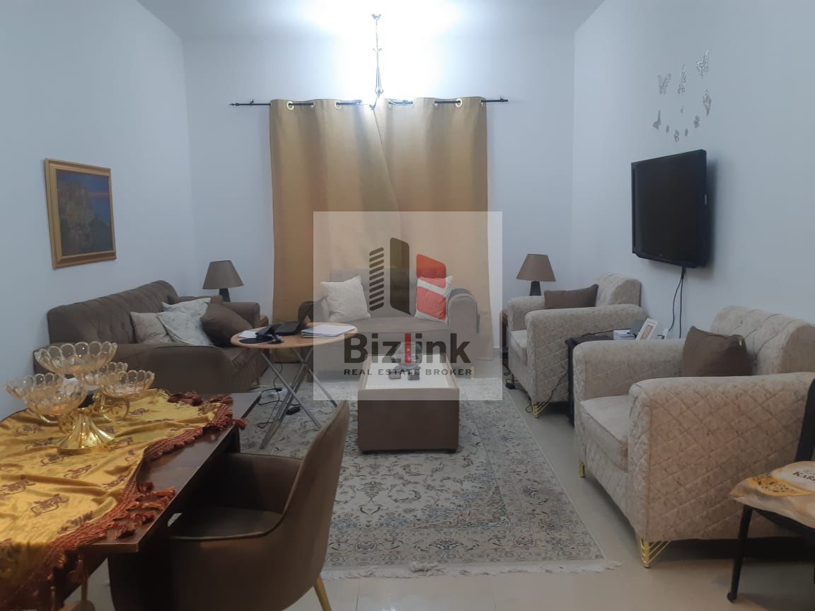 Spacious 2-Bedroom Apartment for Sale in Al Khan, Sharjah - Al Rose Tower