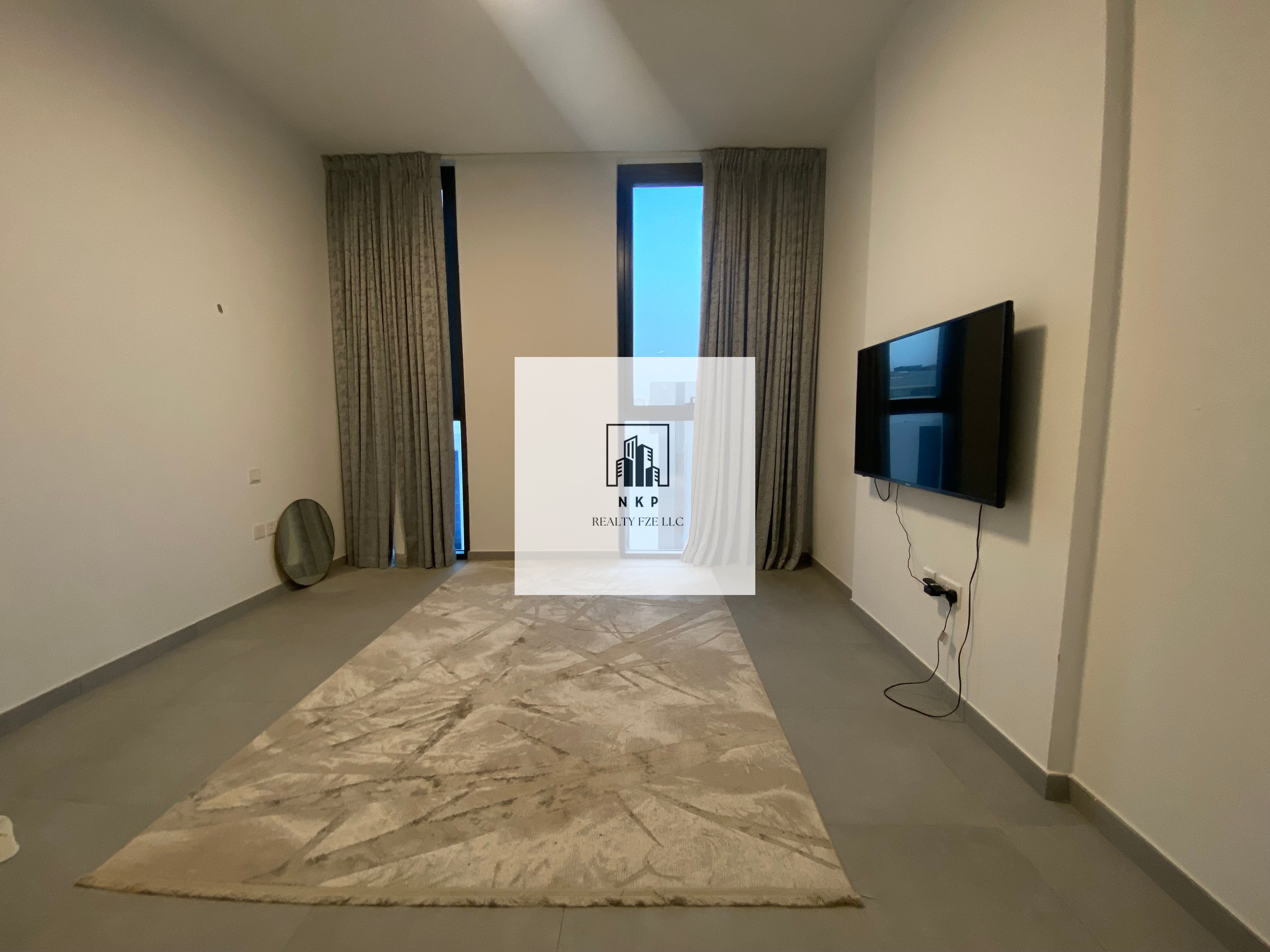 Specious luxury studio available for rent