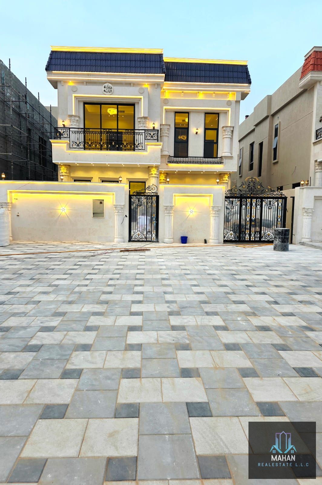 Luxury Villa for Sale | Al Helio 1 | Direct from Owner An exceptional opportunity to own a super deluxe villa in Al Helio 1, located on a main road with a 25-meter setback, directly opposite UAE nationals’ villas — prime location and high privacy.