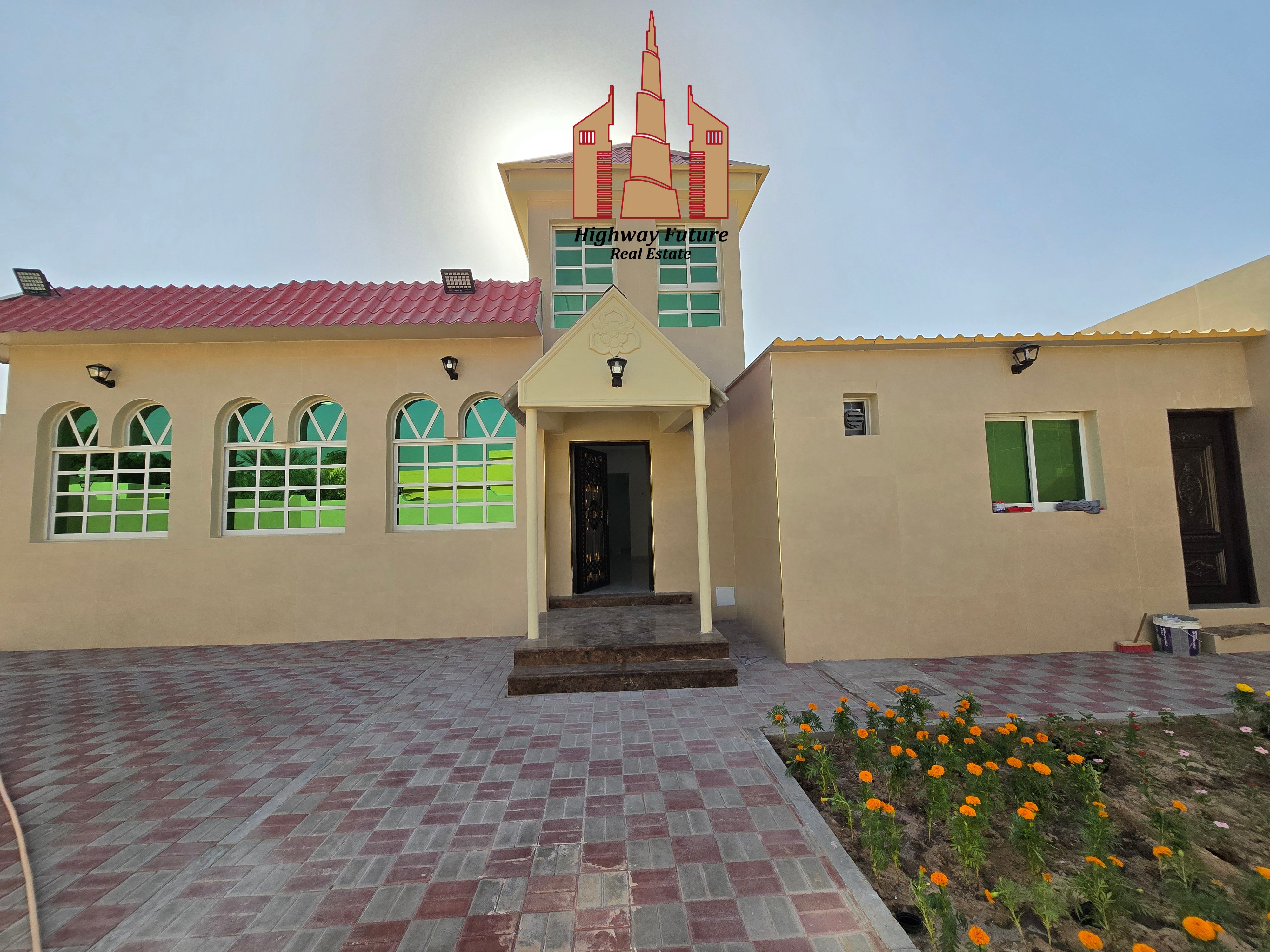 Brand new luxury 5 bedroom villa garden parking hall Majlis single story villa new Ac just 120k