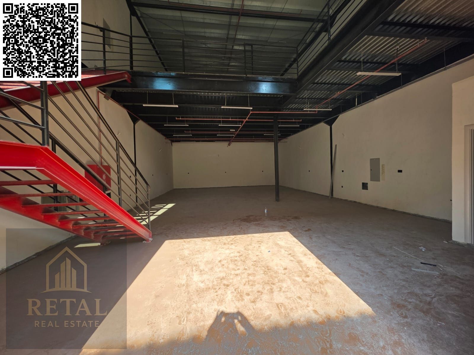 Epoxy flooring warehouses, reinforced ceramic scale, 2 bathrooms.