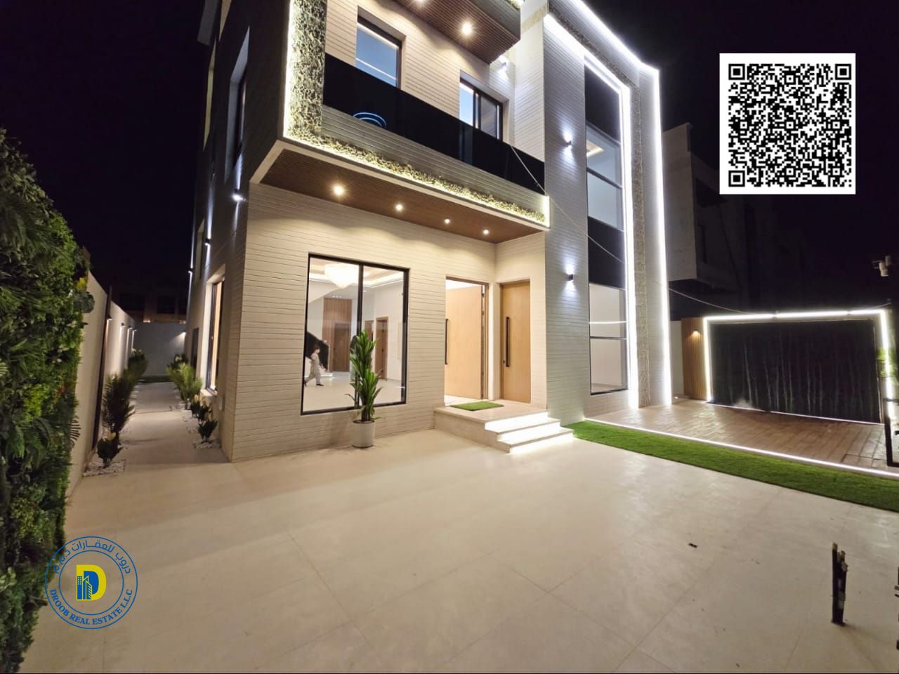 Luxury villa for sale in Al Zahia area. 5 bedrooms, living room, majlis, and roof terrace. Very attractive price including registration fees.
